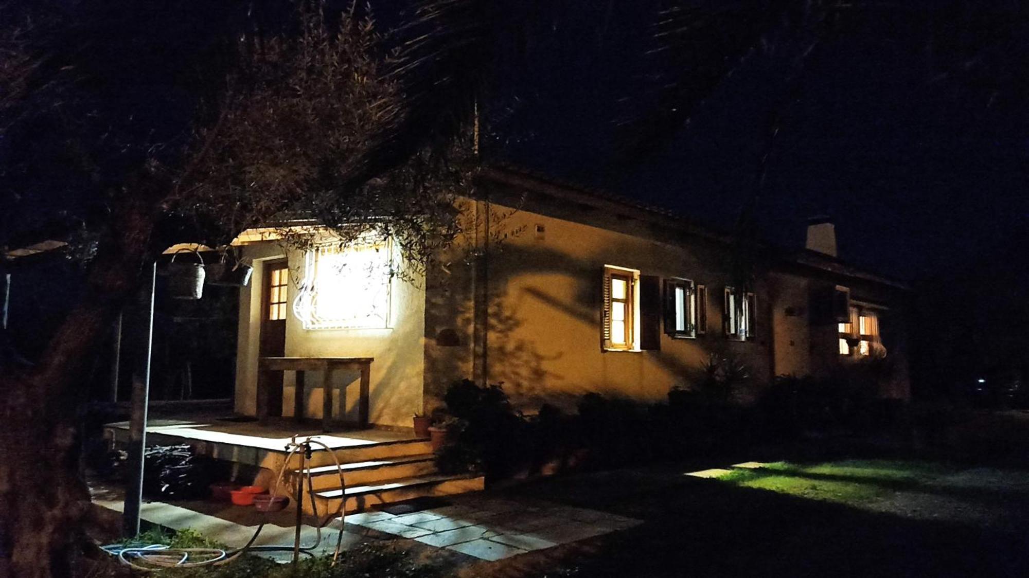 Nafpaktos Cottage By The Sea For Travelers And Dreamers! Exterior foto