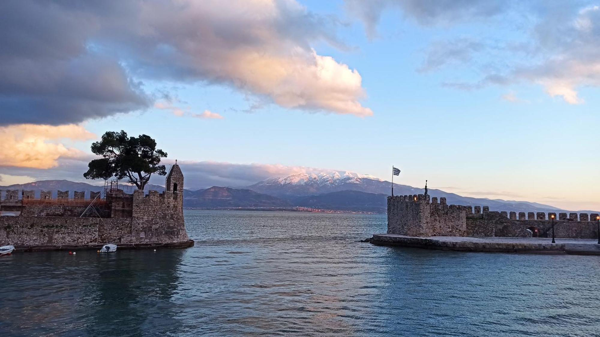 Nafpaktos Cottage By The Sea For Travelers And Dreamers! Exterior foto